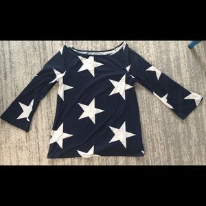 Bell sleeve top with star design